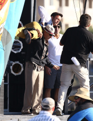 Zac Efron & Robert De Niro - On the set of Dirty Grandpa in Tybee Island,Giorgia 2015.04.30 - 140xHQ 05uvgxV1
