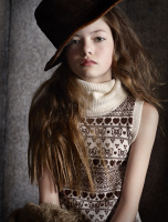 Mackenzie Foy - Dani Brubaker photoshoot for Vogue Bambini, 2012-11-01