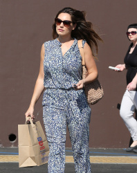 Kelly Brook - Kelly Brook - Out and about in LA - February 15, 2015 (27xHQ) 2dRLrMLa