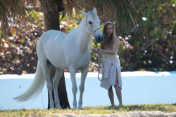 Amanda Seyfried - On the set of a photoshoot in Miami - February 14, 2015 (111xHQ) 2lGwjKp2