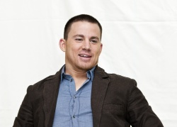 Channing Tatum - "The Vow" press conference portraits by Armando Gallo (Los Angeles, January 7, 2012) - 19xHQ 5jVhjtQG
