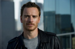Michael Fassbender - Charles Sykes Photoshoot (New York, October 7, 2011) - 20xHQ 5sWnmWR2