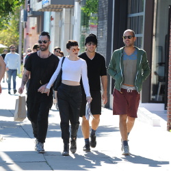 Rose McGowan - Out and about in LA, 17 января 2015 (30xHQ) 7BoGRiTZ