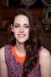 Kristen Stewart - Snow White And The Huntsman press conference portraits by Vera Anderson (West Suffex, May 13, 2012) - 16xHQ 8hCqSI7x