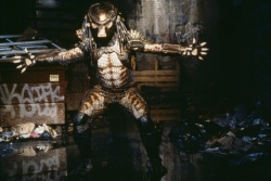 Danny Glover - Постеры и промо к фильму "Predator 2 (Хищник 2)", 1990 (15xHQ) 9OZplFWA