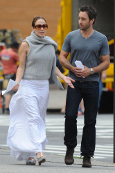 Jennifer Lopez - On the set of The Back-Up Plan in NYC (16.07.2009) - 120xHQ Au5wgsgQ