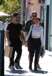 Rose McGowan - Out and about in LA, 17 января 2015 (30xHQ) CFOnaUlB