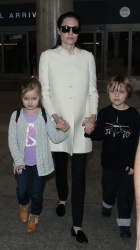 Angelina Jolie - LAX Airport - February 11, 2015 (185xHQ) ETTCRFDp