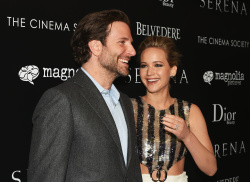 Jennifer Lawrence и Bradley Cooper - Attends a screening of 'Serena' hosted by Magnolia Pictures and The Cinema Society with Dior Beauty, Нью-Йорк, 21 марта 2015 (449xHQ) Fdal5PkN