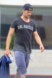 Josh Duhamel - Josh Duhamel - Gym in Santa Monica (2015.05.27) - 5xHQ GFTLyF4B