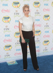 Debby Ryan - FOX's 2014 Teen Choice Awards at The Shrine Auditorium in Los Angeles, California - August 10, 2014 - 98xHQ GMcsPzVO
