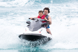 Mark Wahlberg - and his family seen enjoying a holiday in Barbados (December 26, 2014) - 165xHQ IcXR5RUD