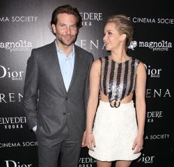 Jennifer Lawrence и Bradley Cooper - Attends a screening of 'Serena' hosted by Magnolia Pictures and The Cinema Society with Dior Beauty, Нью-Йорк, 21 марта 2015 (449xHQ) Ii1jELv8