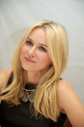 Naomi Watts - 'The Impossible' Press Conference Portraits by Vera Anderson - September 8, 2012 - 11xHQ J1l9mEKV