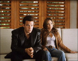 Al Pacino - Ben Affleck, Jennifer Lopez, Al Pacino - постеры и промо стиль к фильму "Gigli (Джильи)", 2003 (26xHQ) KM9ZylGl