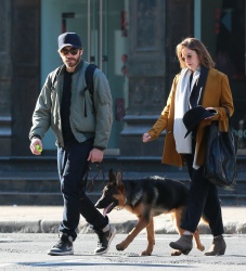 Jake Gyllenhaal & Ruth Wilson - Out In New York City 2014.12.27 - 14xHQ L3kC3zqJ