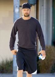 Josh Duhamel - Josh Duhamel - spotted on his way to the gym in Santa Monica - March 5, 2015 - 10xHQ MuJ65JlM