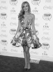 Bella Thorne -FOX's 2014 Teen Choice Awards at The Shrine Auditorium on August 10, 2014 in Los Angeles, California - 287xHQ MxWeBcvO