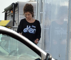 Kate Beckinsale - Set of 'Love and Friendship' in Dublin, Ireland - February 19, 2015 (13xHQ) OOHtxpWS