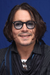 Johnny Depp - Dark Shadows press conference portraits by Vera Anderson (Los Angeles, April 29, 2012) - 27xHQ PppjYdJh