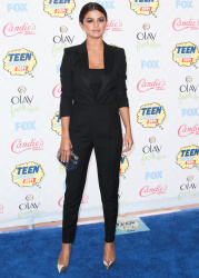 Selena Gomez - At the FOX's 2014 Teen Choice Awards, August 10, 2014 - 393xHQ QZFqNaDR