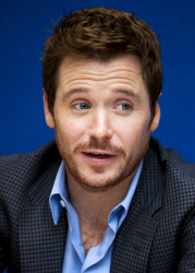 Kevin Connolly - "Entourage" press conference portraits by Armando Gallo (Hollywood, July 28, 2011) - 7xHQ Rz7YiaoF