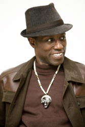 Wesley Snipes - "Brooklyn's Finest" press conference portraits by Armando Gallo (Los Angeles, March 4, 2010) - 20xHQ S1MNqtfs