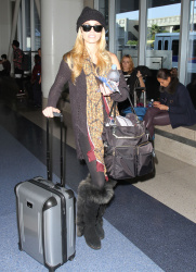 AnnaLynne McCord - At LAX airport in Los Angeles, 12 января 2015 (14xHQ) TIzfMkfl