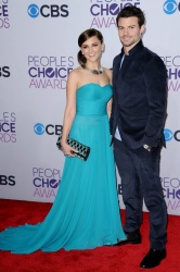 Rachael Leigh Cook, Daniel Gillies - 39th Annual People's Choice Awards (Los Angeles, January 9, 2013) - 90xHQ VujxTAKD