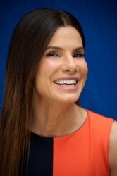 Sandra Bullock - Extremely Loud And Incredibly Close press conference portraits by Vera Anderson (Los Angeles, December 7, 2011) - 8xHQ W8YnFxRa