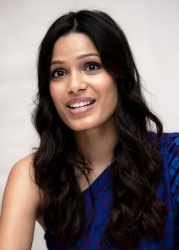 Freida Pinto - "Rise Of The Planet Of The Apes" press conference portraits by Armando Gallo (New York, July 31, 2011) - 14xHQ WPcZ2M46