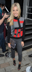 Mollie King - Seen at Somerset House during London Fashion Week - February 20, 2015 (11xHQ) ZGNPd4JJ