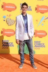 Nick Merico - 28th Annual Kids' Choice Awards, Inglewood, 28 марта 2015 (2xHQ) ZhrDPVNx