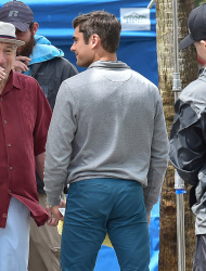 Robert De Niro - Zac Efron & Robert De Niro - On the set of Dirty Grandpa in Tybee Island,Giorgia 2015.04.29 - 13xHQ ZtBn8PuQ