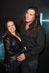 Holly Marie Combs - Premiere of Open Road Films 'The Host' at ArcLight Cinemas Cinerama Dome, Голливуд, 19 марта 2013 (19xHQ) A2OnxY6P
