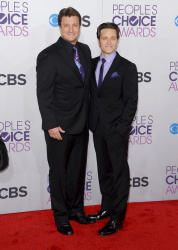 Nathan Fillion - Nathan Fillion - 39th Annual People's Choice Awards at Nokia Theatre in Los Angeles (January 9, 2013) - 28xHQ AOuAFPQ3