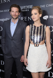 Jennifer Lawrence и Bradley Cooper - Attends a screening of 'Serena' hosted by Magnolia Pictures and The Cinema Society with Dior Beauty, Нью-Йорк, 21 марта 2015 (449xHQ) Aa1F1OQV