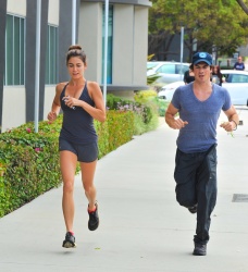 Ian Somerhalder & Nikki Reed - out for an early morning jog in Los Angeles (July 19, 2014) - 27xHQ FPi9SUo8
