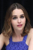 Эмилия Кларк (Emilia Clarke) 'Me Before You' Press Conference at the Ritz Carlton Hotel in New York City (May 21, 2016) - 57xНQ FrPjkCgh