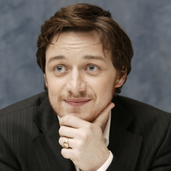 James McAvoy - "Starter for 10" press conference portraits by Armando Gallo (Beverly Hills, February 5, 2007) - 27xHQ HZtAQpsc