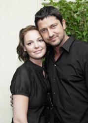 Gerard Butler - "The Ugly Truth" press conference portraits by Armando Gallo (Los Angeles, July 19, 2009) - 15xHQ JyEEkWEh
