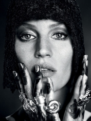Gisele Bündchen - Bob Wolfenson Photoshoot for Vogue Magazine, May 2015 - 5xMQ Kh0BKqxZ