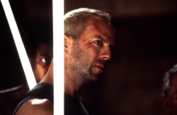 Ian Holm, Chris Tucker, Milla Jovovich, Gary Oldman, Bruce Willis - Промо стиль и постеры к фильму "The Fifth Element (Пятый элемент)", 1997 (59хHQ) L13qYfh2
