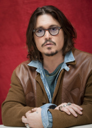 Johnny Depp - "Rango" press conference portraits by Armando Gallo (Los Angeles, February 14, 2011) - 24xHQ LyqHcCrK