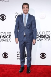 Stephen Amell - 40th People's Choice Awards held at Nokia Theatre L.A. Live in Los Angeles (January 8, 2014) - 14xHQ M0No98fl