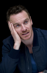 Michael Fassbender - X- Men: Days of Future Past press conference portraits by Magnus Sundholm (New York, May 9, 2014) - 25xHQ M2mQetYZ