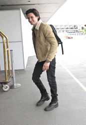 Ben Barnes - Ben Barnes - Departing From LAX Airport (January 29,2015) - 15xHQ MPaptkGx