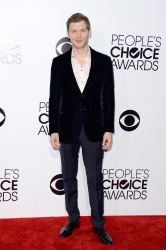 Joseph Morgan, Persia White - 40th People's Choice Awards held at Nokia Theatre L.A. Live in Los Angeles (January 8, 2014) - 114xHQ MV5xrg8O