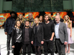 Jennifer Lawrence, Liam Hemsworth, Josh Hutcherson - 'The Hunger Games: Mockingjay - Part 1' Press Conference at Park Hyatt Hotel, Нью-Йорк, 15 ноября 2014 (27xHQ) NbHslX0Z