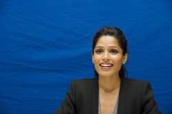 Freida Pinto - Freida Pinto - Immortals press conference portraits by Magnus Sundholm (Beverly Hills, October 29, 2011) - 11xHQ OVSL0SyW